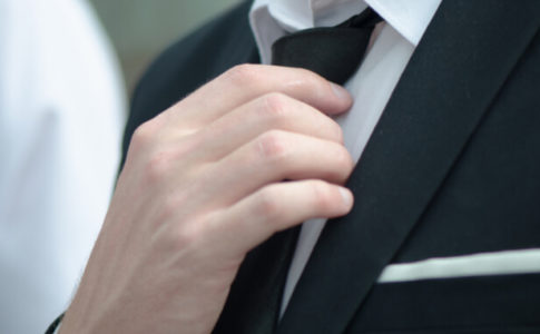 【公務員と民間の併願ってできる？】就活・キャリアの違いと対策方法