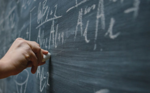 フェルミ推定とはなにか【例題解説】やり方を5ステップで簡単理解！