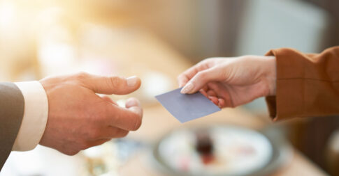 おしゃれな名刺を作成するには？