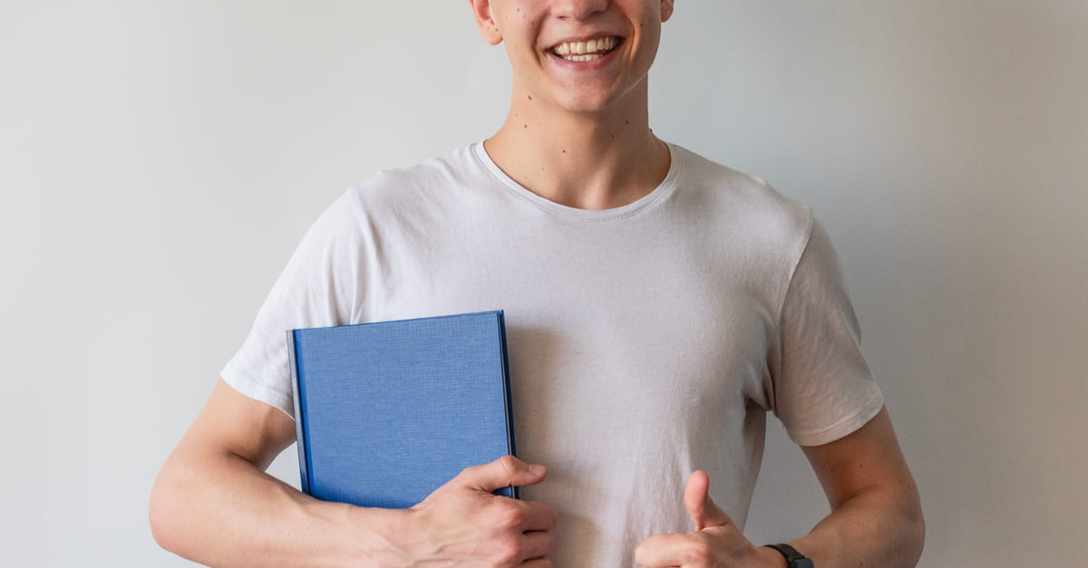 卒業論文】面白いテーマの決め方！どうしても決まらない場合の対処法も解説