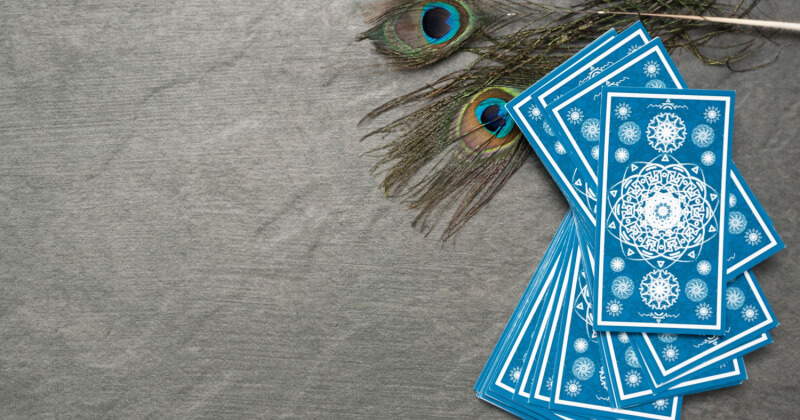 【片思い】タロット占いで相手の気持ちを診断！当たる占い師も紹介