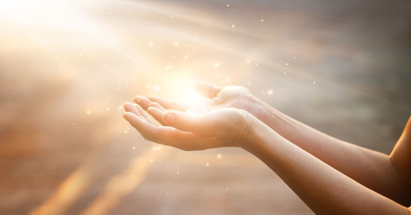 スピリチュアルの本当の意味!スピリチュアルな力がある人の特徴も解説